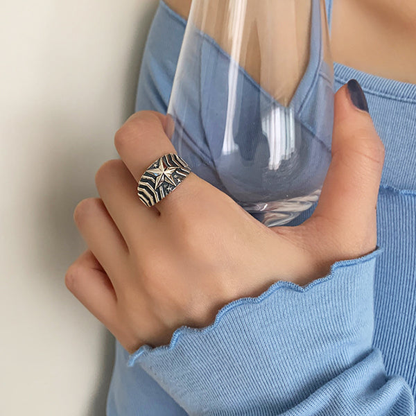 VILZSTUDIOS Adjustable celestial ring for stylish accessories