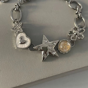 VILZSTUDIOS Stylish charm bracelet with star and heart accents