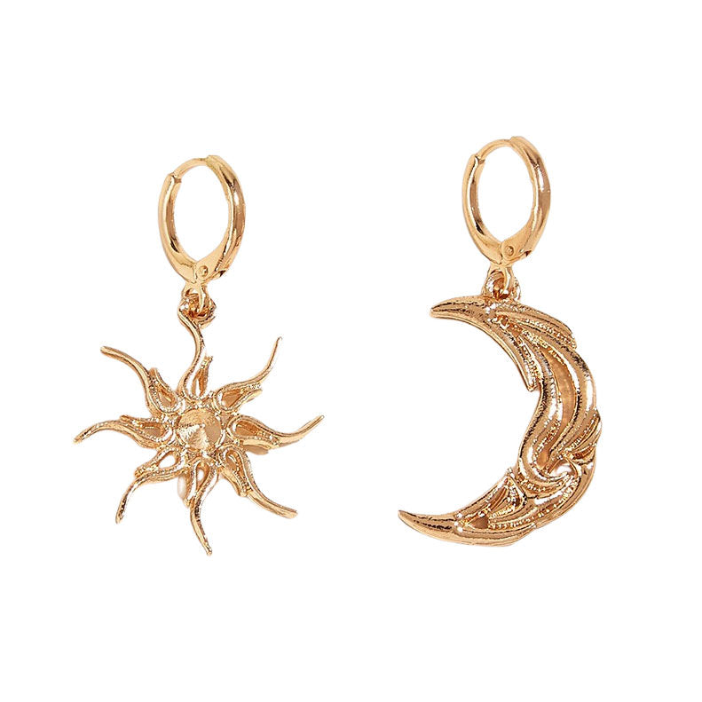 VILZSTUDIOS Mismatched earrings featuring a crescent moon and sun design
