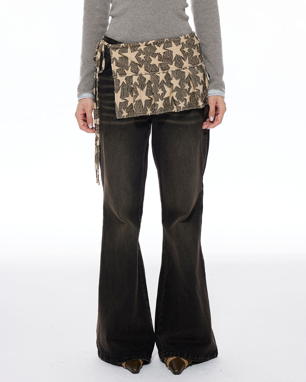 VILZSTUDIOS Stylish wrap belt with celestial print design
