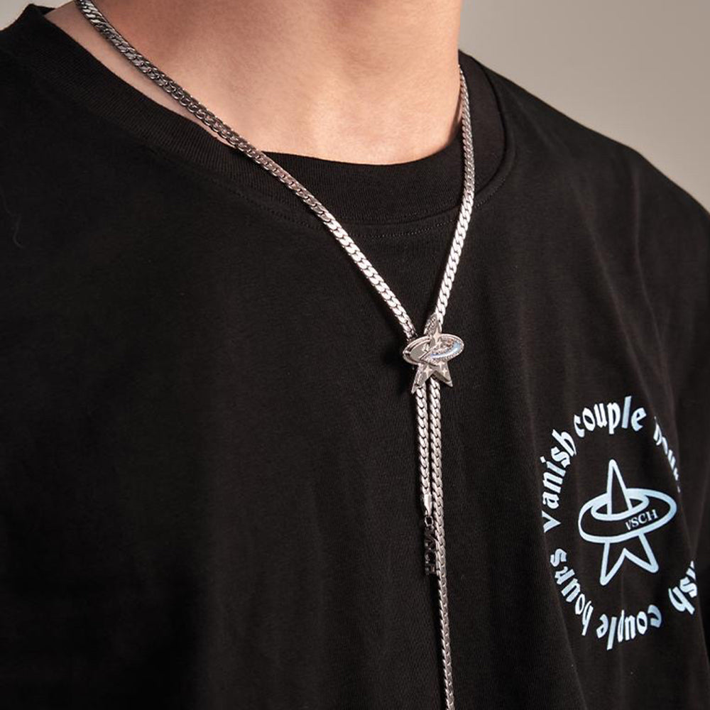 VILZSTUDIOS Stylish chain necklace with shooting star pendant