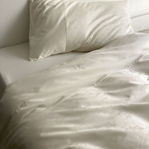 VILZSTUDIOS champagne beige floral jacquard duvet cover set with solid borders and script embroidery