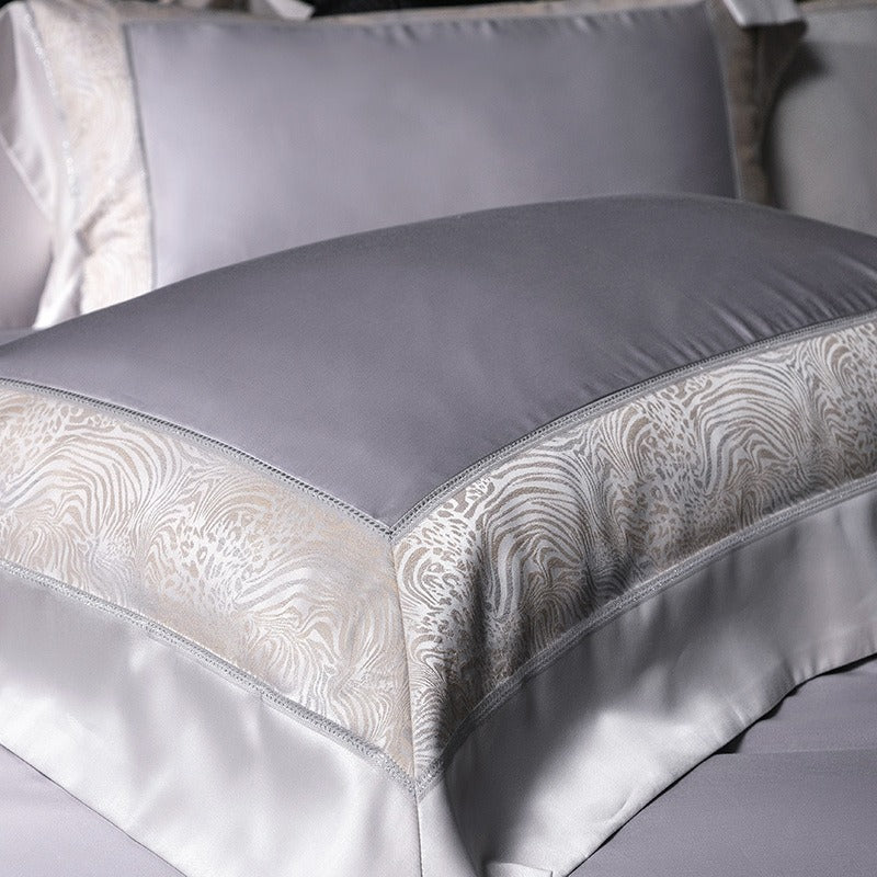 VILZSTUDIOS champagne and beige animal jacquard border duvet cover set with wide tailored flanges
