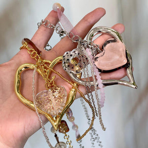VILZSTUDIOS Charming beaded heart necklace accessory