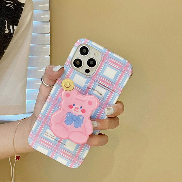 VILZSTUDIOS Stylish phone case with bear and checkered design