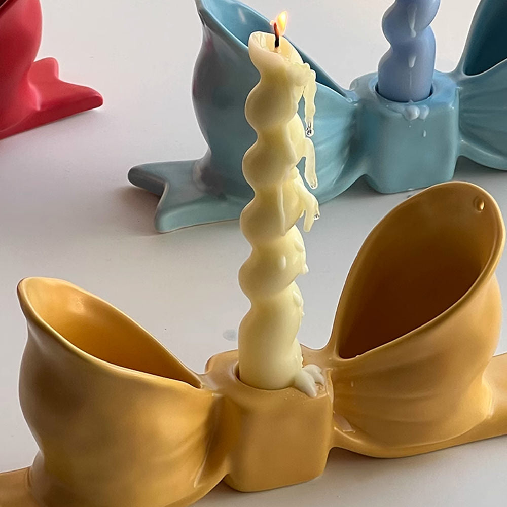 VILZSTUDIOS Ceramic bow shaped candle holder