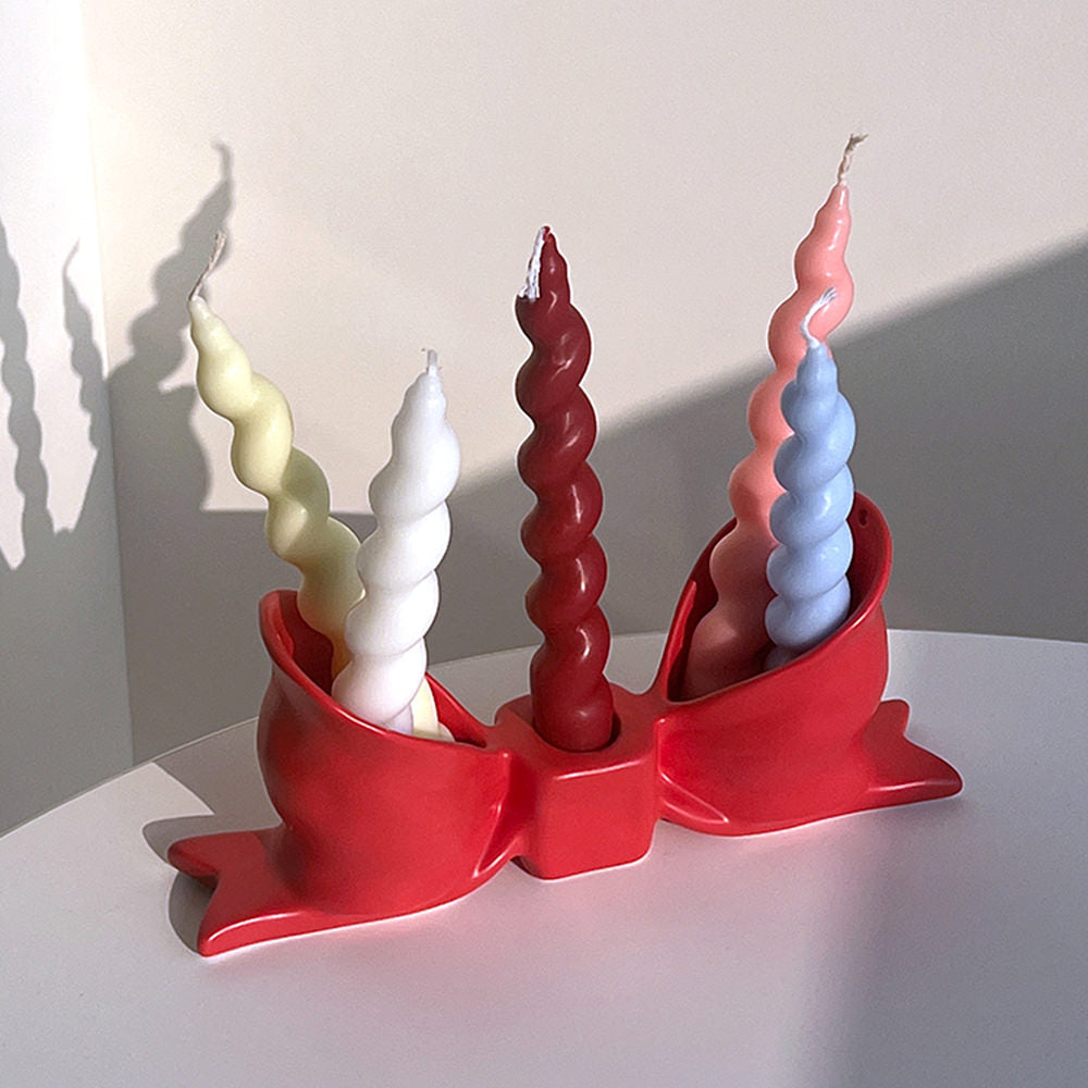 VILZSTUDIOS Ceramic bow shaped candle holder
