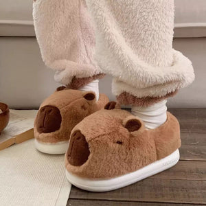 VILZSTUDIOS Cozy plush capybara slippers for home use