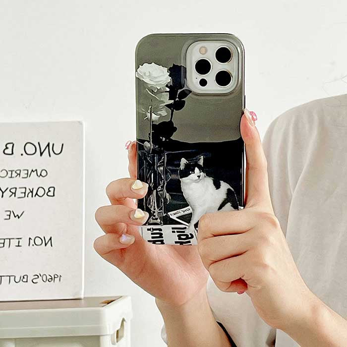 VILZSTUDIOS Stylish iPhone case featuring a cat and floral design