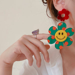 VILZSTUDIOS Floral earrings for stylish accessorizing