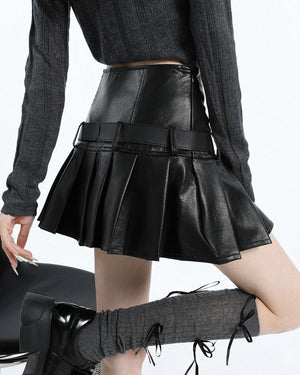 VILZSTUDIOS Charming pleated skirt with heart buckle belt