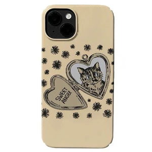 VILZSTUDIOS Cat heart locket phone case design