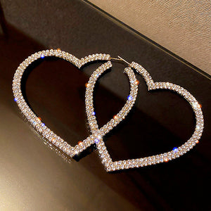 VILZSTUDIOS Charming heart hoop earrings for stylish accessories
