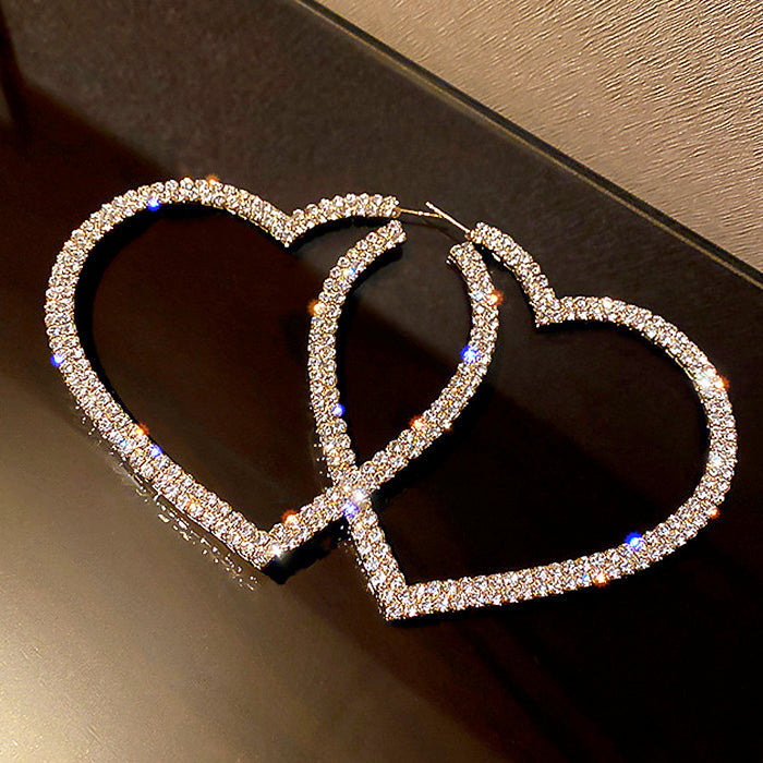 VILZSTUDIOS Charming heart hoop earrings for stylish accessories