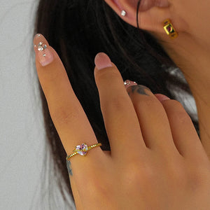 VILZSTUDIOS Elegant heart-shaped gemstone ring