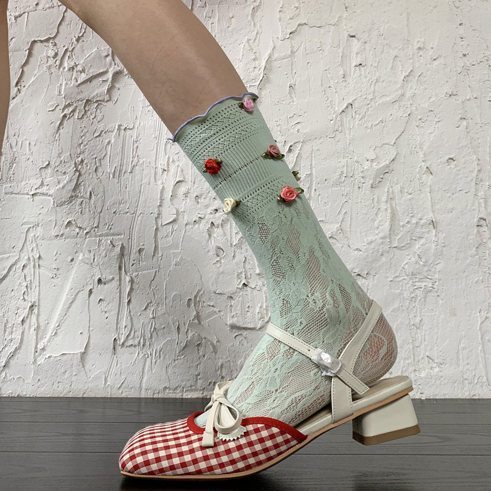 VILZSTUDIOS Charming lace socks with rosebud embellishments