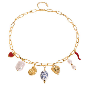 VILZSTUDIOS Stylish charm necklace with gold-toned chain and unique charms