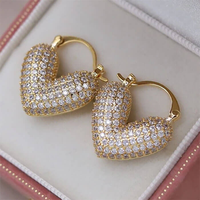VILZSTUDIOS Stylish rhinestone earrings for fashionable looks
