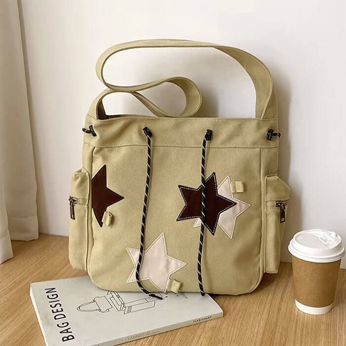 VILZSTUDIOS Stylish crossbody bag with star patches and compartments