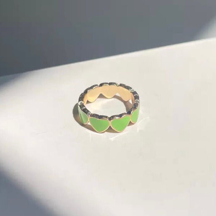 VILZSTUDIOS Stylish ring with heart design