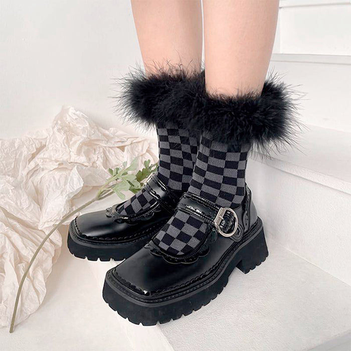 VILZSTUDIOS Stylish checkered plush socks for everyday wear