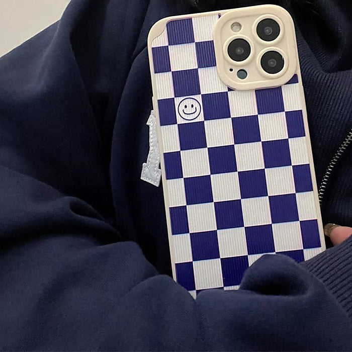 VILZSTUDIOS iPhone case with cheerful design