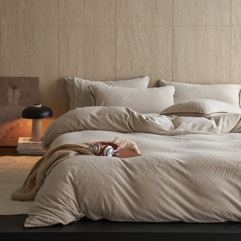 VILZSTUDIOS warm cream chevron ribbed fleece bedding set with dark brown piping