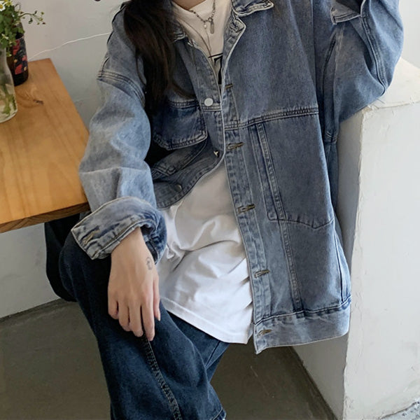 VILZSTUDIOS Chic asymmetrical denim jacket from VILZSTUDIOS