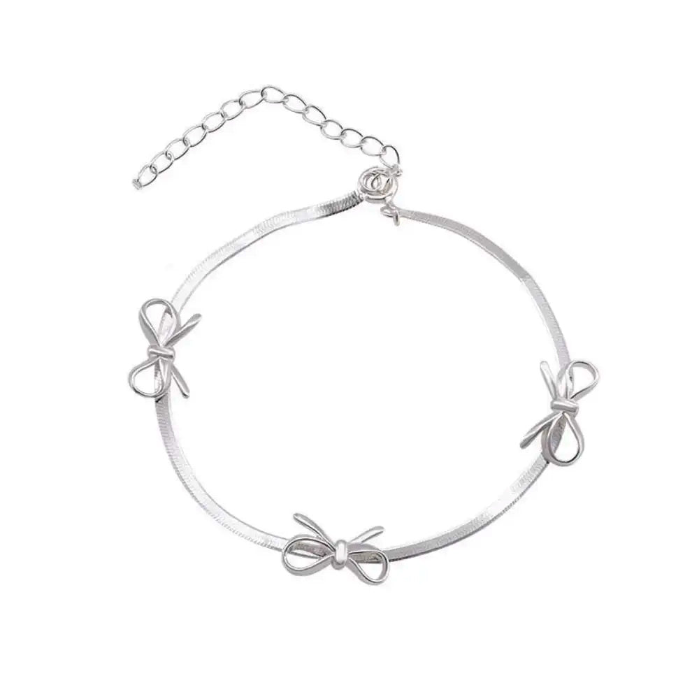 VILZSTUDIOS Chic bow embellished bracelet for stylish outfits