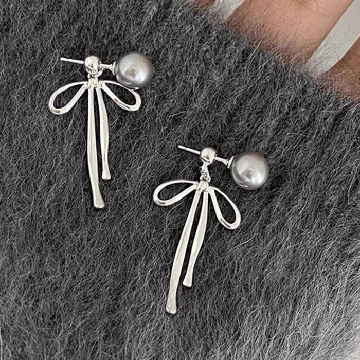 VILZSTUDIOS Chic bow pendant earrings with pearl design