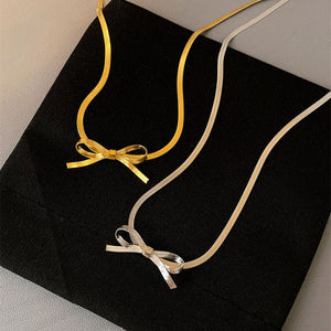 VILZSTUDIOS Stylish metal bow choker necklace for fashion enthusiasts