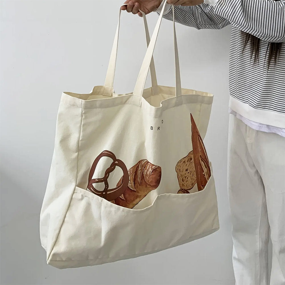 VILZSTUDIOS Stylish tote bag with bread graphic design