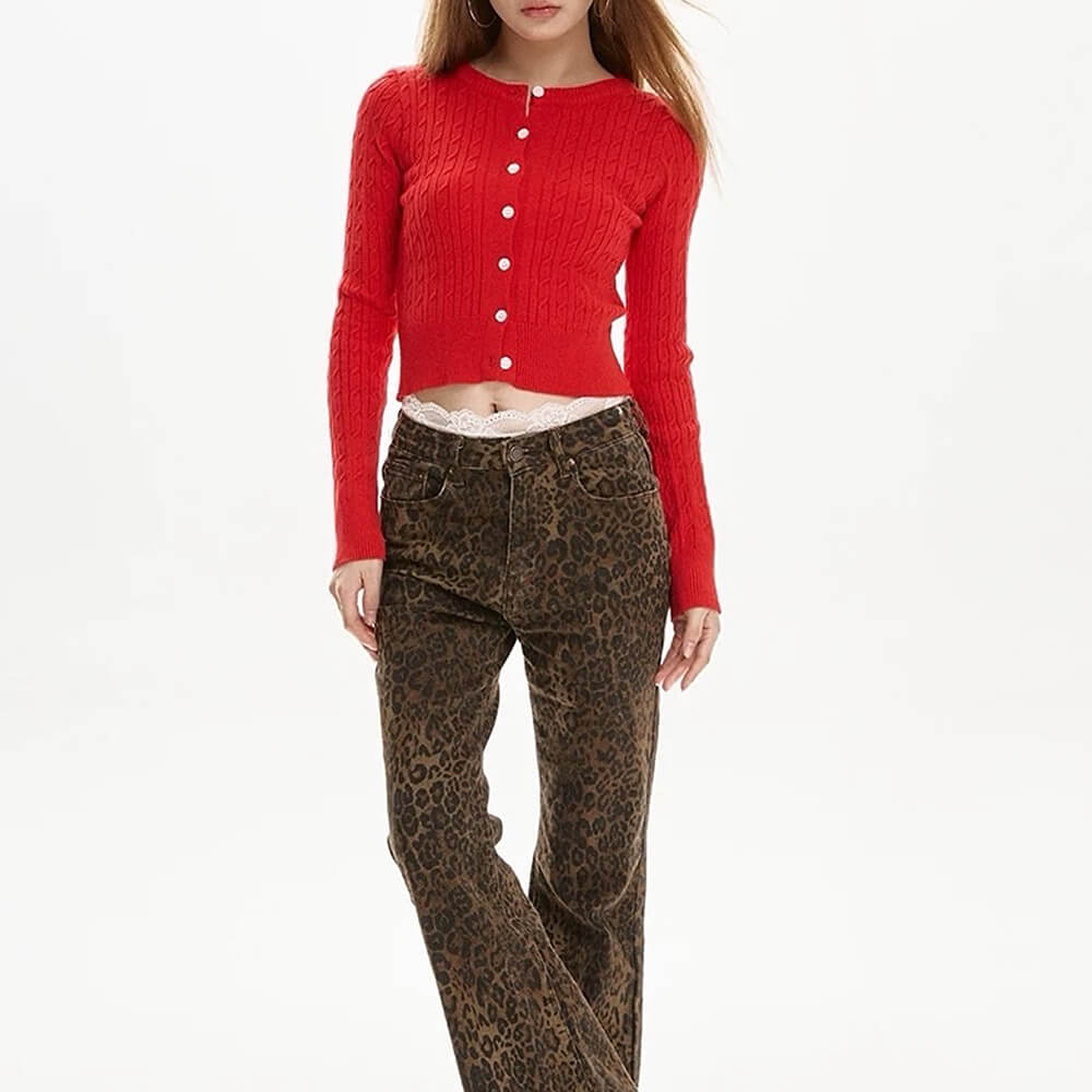 VILZSTUDIOS Chic cable-knit cropped long sleeve top for stylish layering