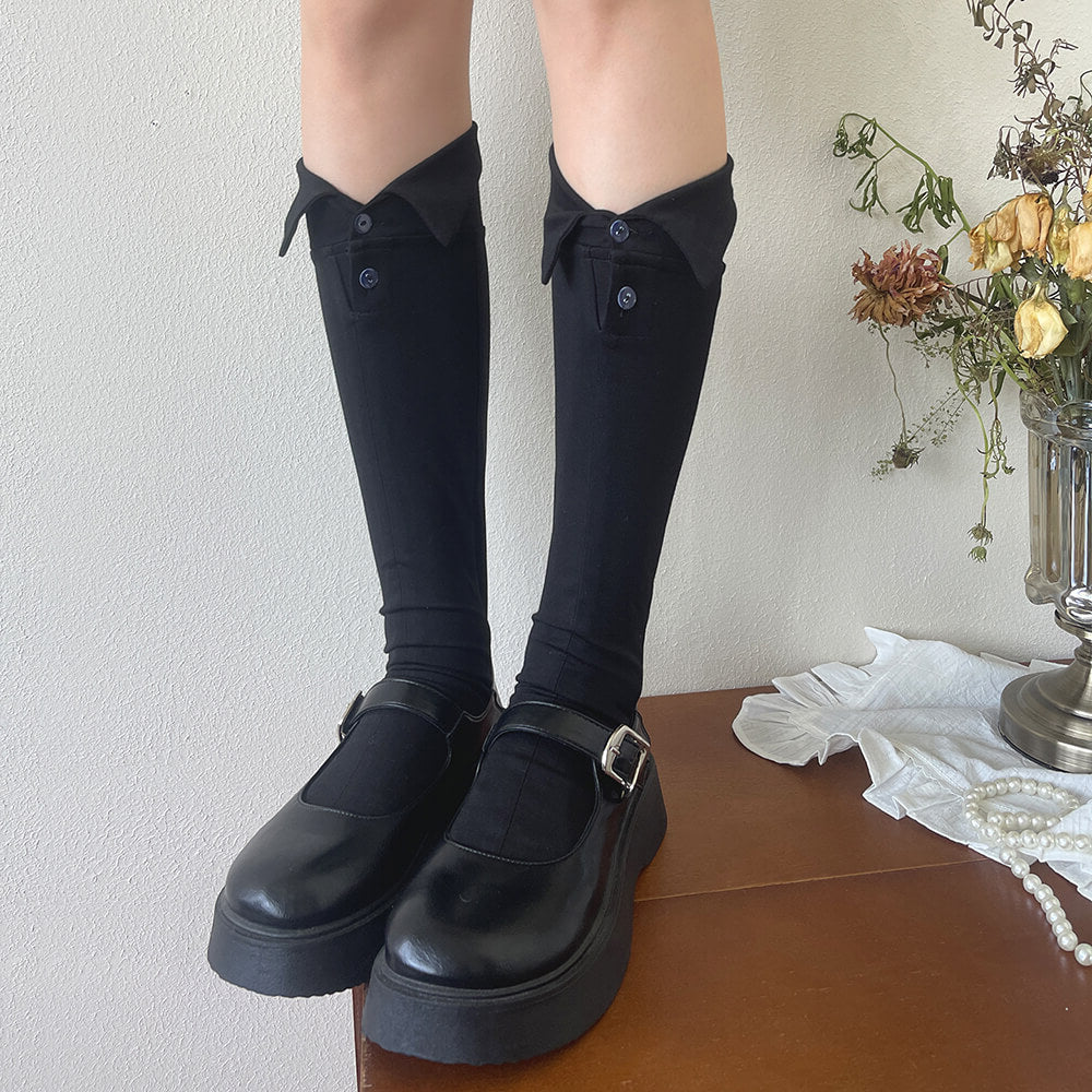 VILZSTUDIOS Fashionable high socks with a collar design