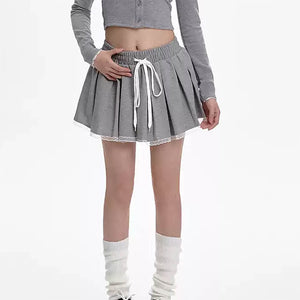 VILZSTUDIOS Chic drawstring pleated mini skirt with lace trim