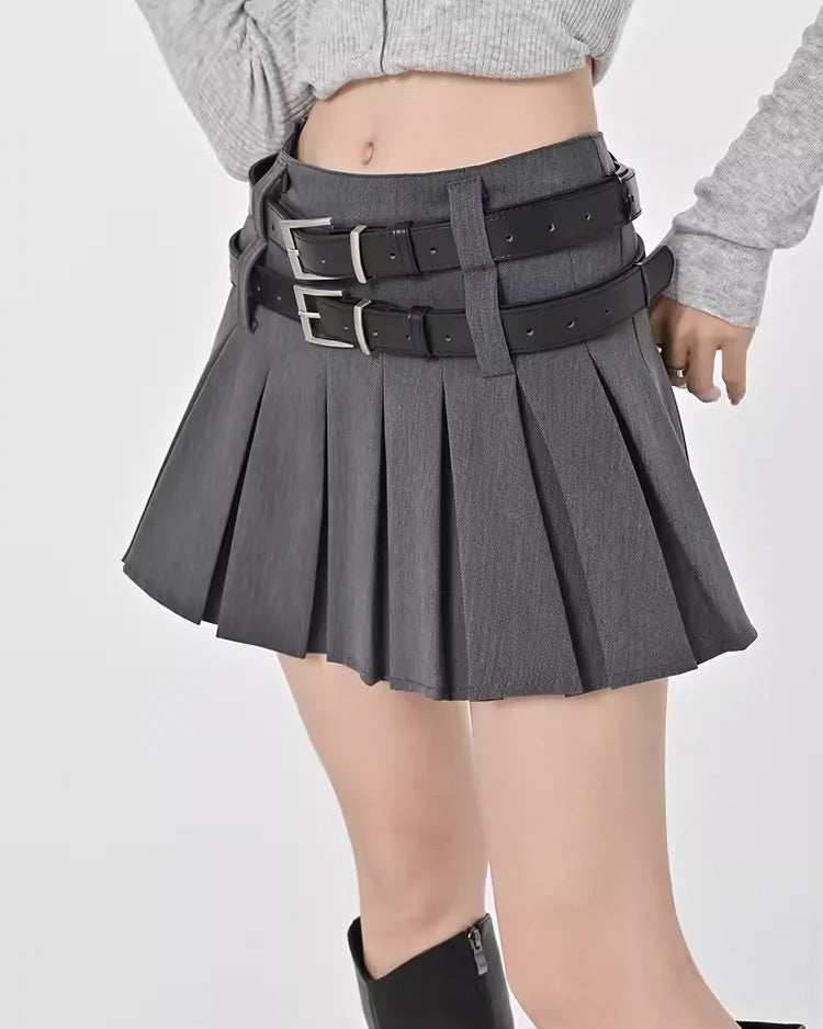 VILZSTUDIOS Stylish pleated mini skirt with dual-belt loops