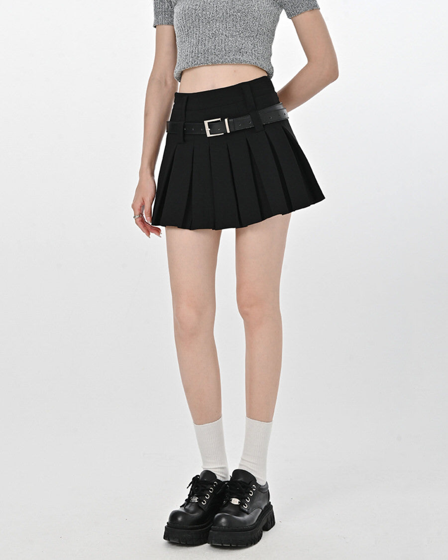 VILZSTUDIOS Stylish pleated mini skirt with dual-belt loops