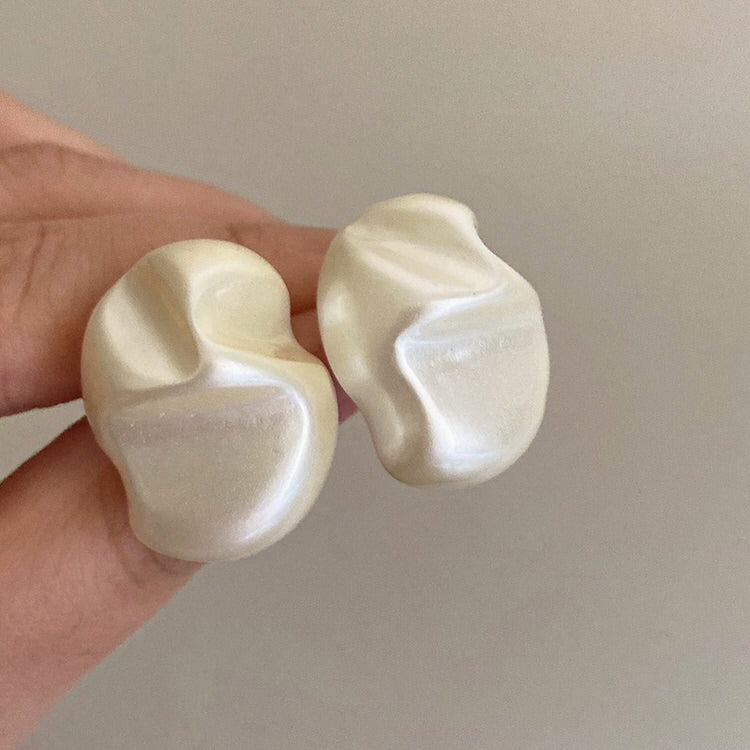 VILZSTUDIOS Chic big pearl earrings for stylish outfits