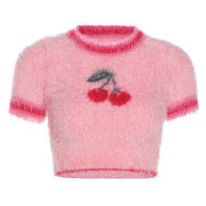 VILZSTUDIOS Chic fuzzy crop top for streetwear fashion
