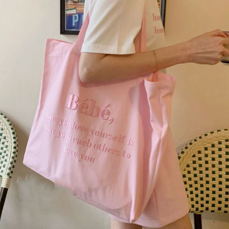 VILZSTUDIOS Stylish tote bag with embroidery design