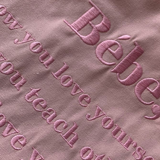VILZSTUDIOS Stylish tote bag with embroidery design
