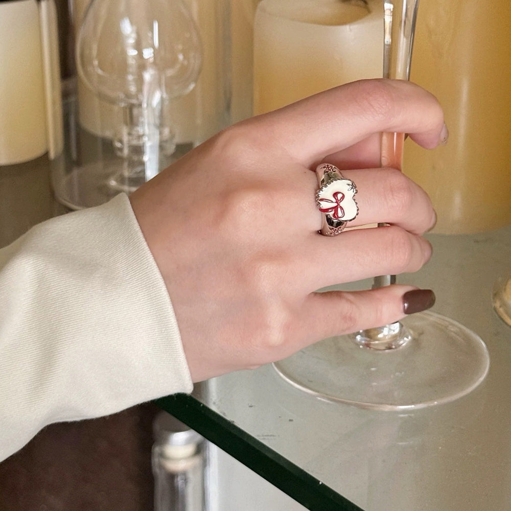 VILZSTUDIOS Elegant heart-shaped silver ring with bow and star details