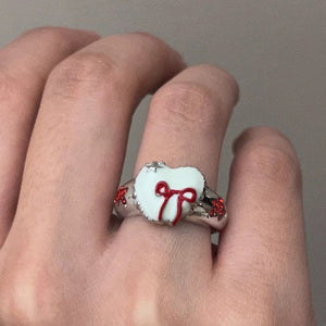 VILZSTUDIOS Elegant heart-shaped silver ring with bow and star details