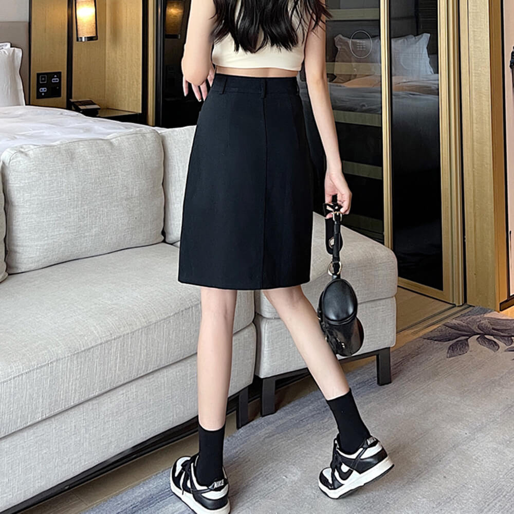 VILZSTUDIOS Chic high-waist denim skirt with front slit and pockets