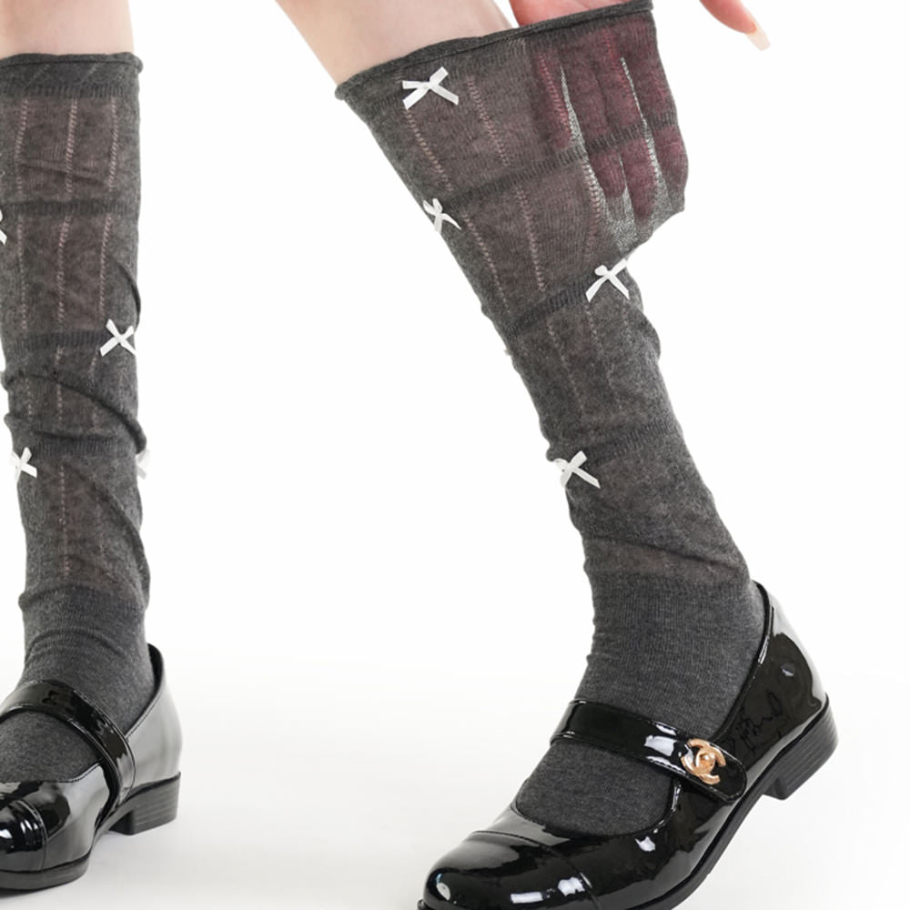 VILZSTUDIOS Chic knee high socks with ribbons for fashionable outfits