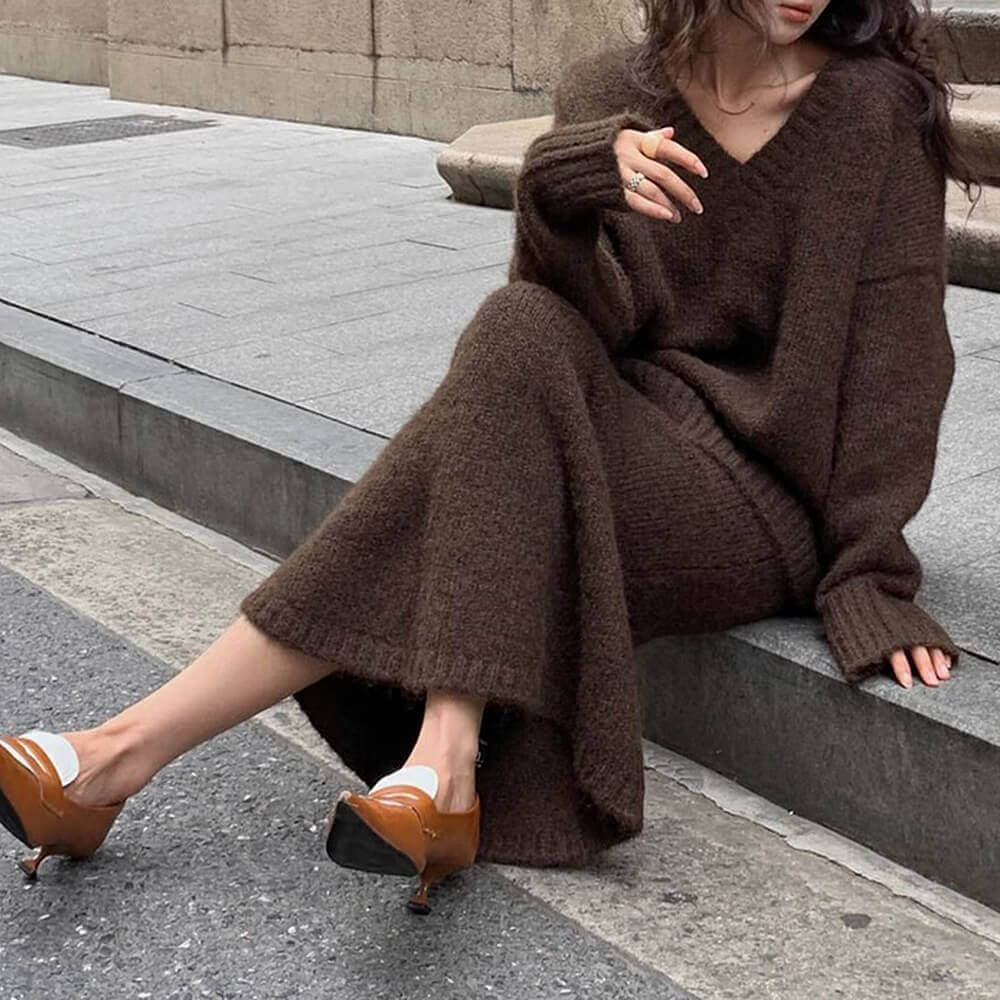 VILZSTUDIOS Stylish oversized knit sweater and flared skirt co-ord set