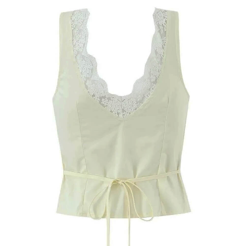 VILZSTUDIOS Chic lace mini skirt and summer co-ord outfit