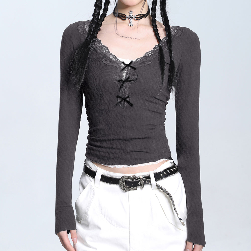 VILZSTUDIOS Stylish lace-trimmed V-neck top for trendy outfits