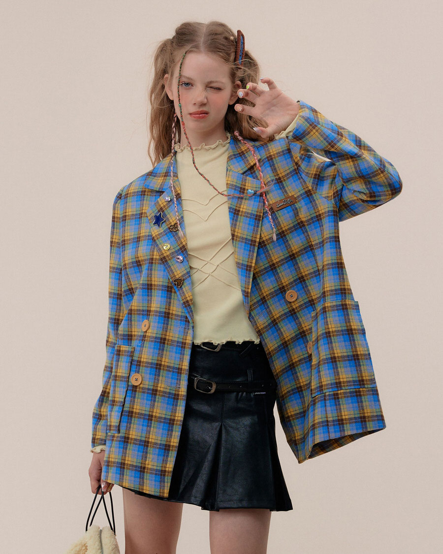 VILZSTUDIOS Oversized plaid blazer for stylish layering
