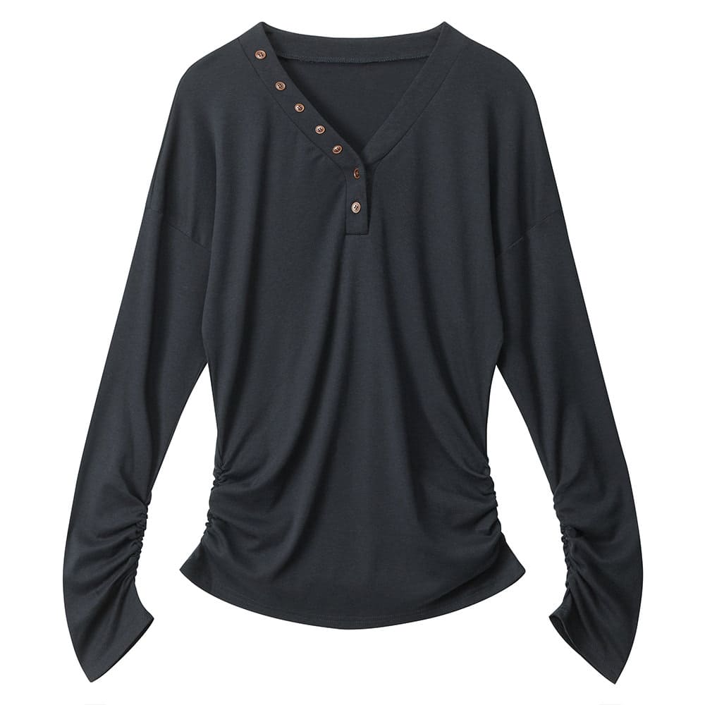 VILZSTUDIOS Chic loose fit snap V-neck top from VILZSTUDIOS